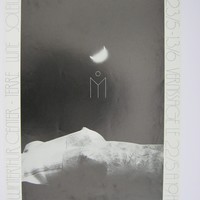 Affiche pour l'exposition Yves Marien Céramiste : Terre Lune Soleil au Winterthur center (Bruxelles) du 23 mai au 13 juin